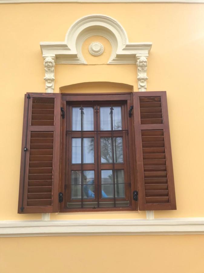 Porrogi Fenyő Vendégház Exterior foto